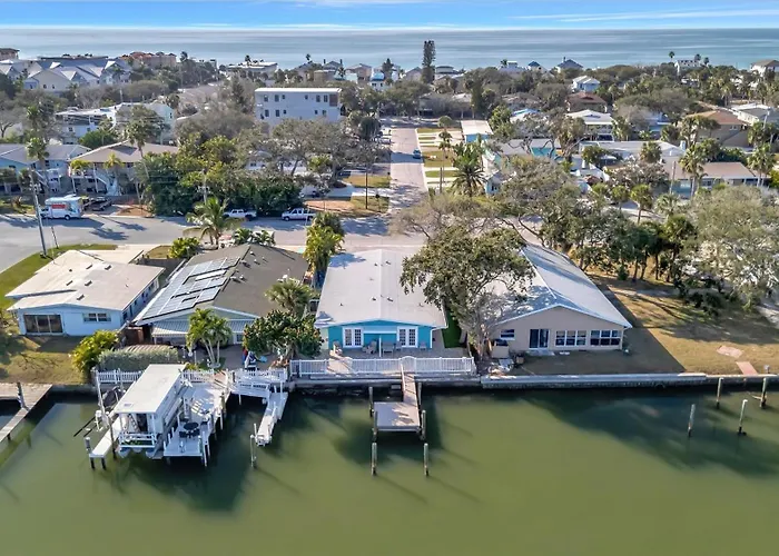 Waterfront 2 Mins 2 - Dock & Pet Friendly Ferienhaus *