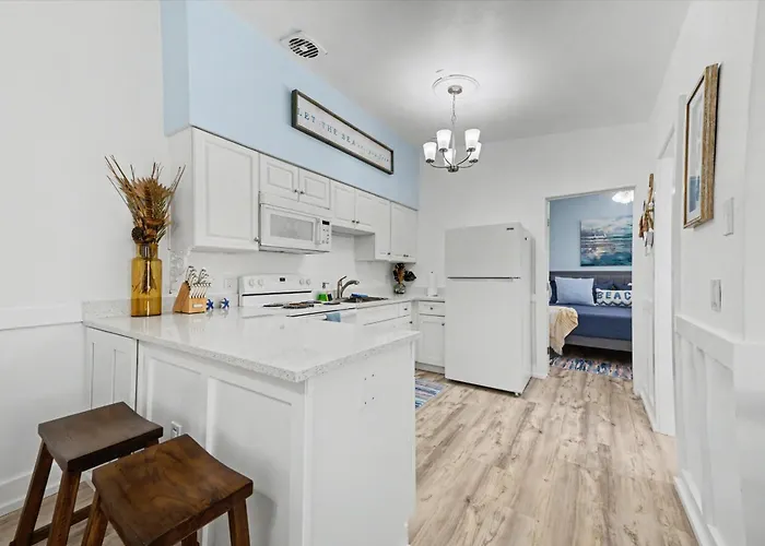 Waterfront 2 Mins 2 - Dock & Pet Friendly * Clearwater Beach