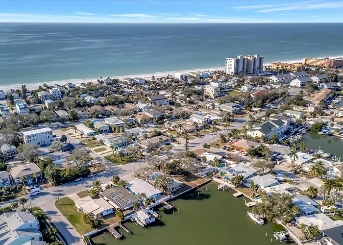 Waterfront 2 Mins 2 - Dock & Pet Friendly Ferienhaus *