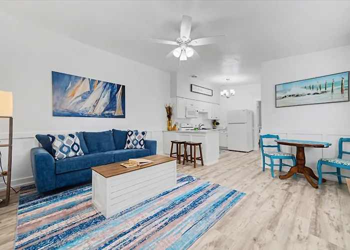 Waterfront 2 Mins 2 - Dock & Pet Friendly Clearwater Beach